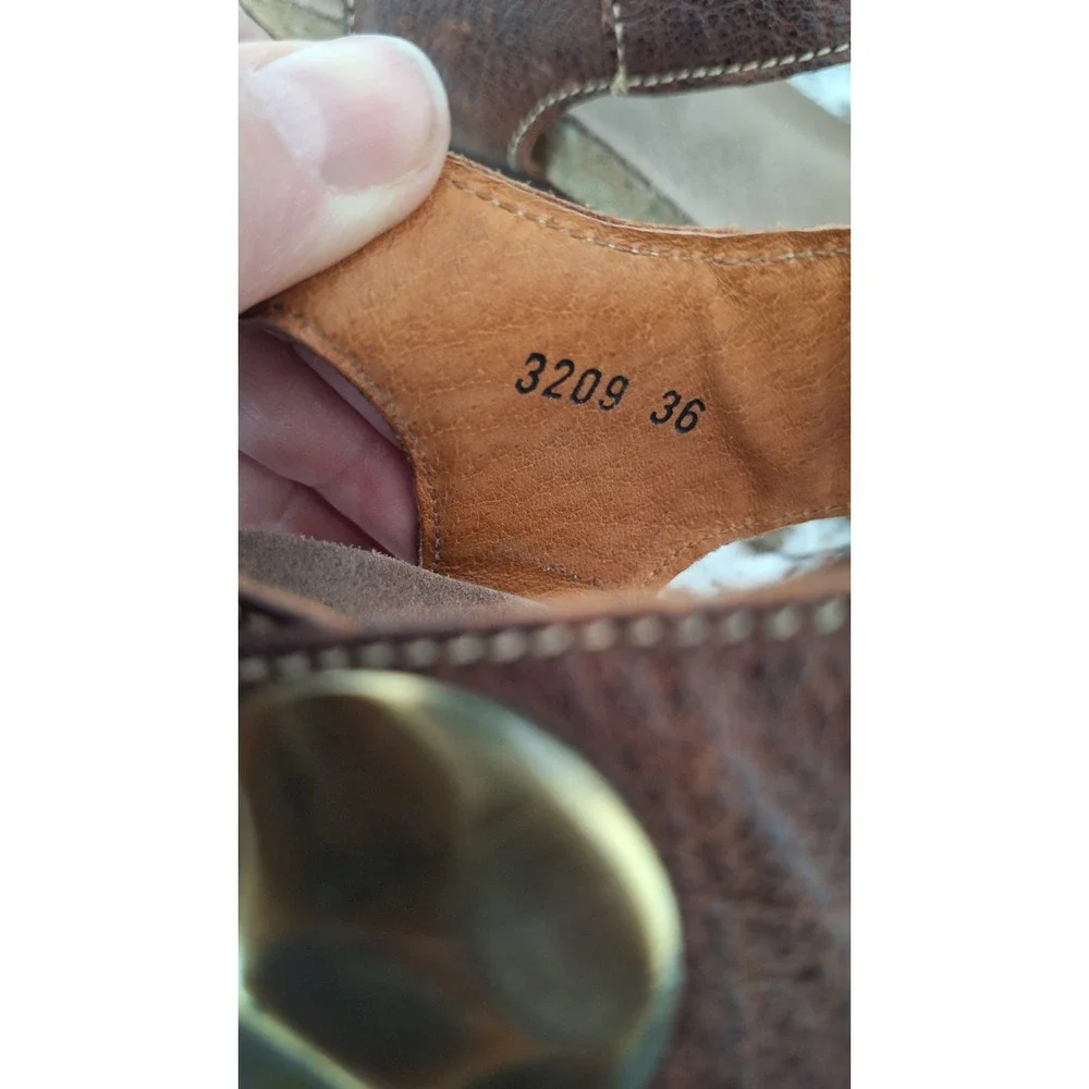 Taos Brown Leather Wedge Sandals Medallion Hook Loop Straps 3209 Size 36 Womens